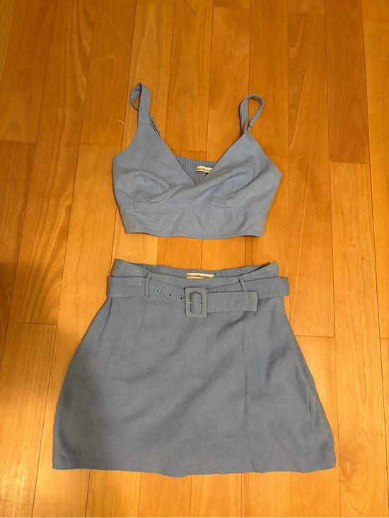 Abercrombie & Fitch Dresses & Skirts - Abercrombie & Fitch Light Blue Linen-Blend Cropped Top & Belted Skirt Set